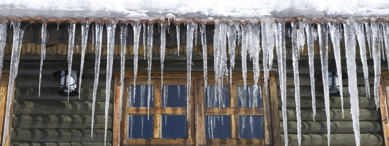 Spray foam prevents ice dams by providing proper insulation in Tucson attic spaces Spray foam prevents ice dams by providing proper insulation in Tucson attic spaces